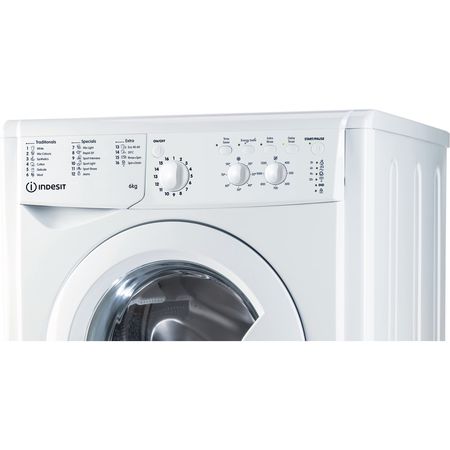 Freestanding front loading washing machine: 6,0kg - IWSC 61251 W UK N