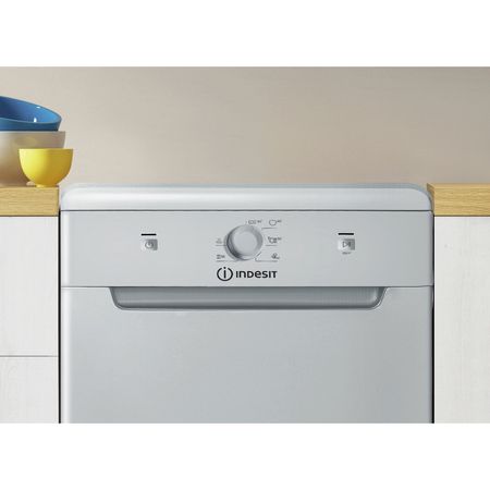 Indesit Slimline DF9E 1B10 S UK Freestanding Dishwasher - Silver