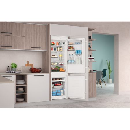 Built in fridge freezer - INC18 T112 UK