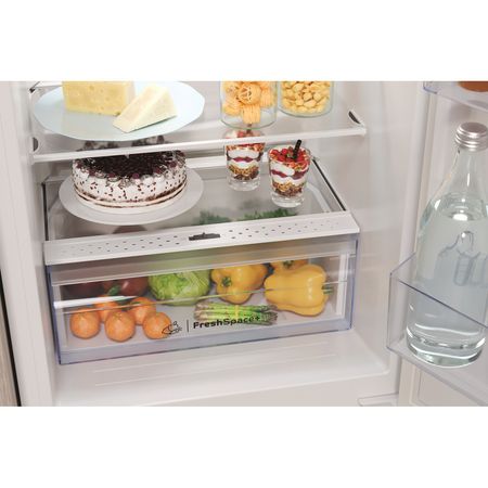 Indesit Built-In Fridge Freezer E IB 150502 D UK F167434