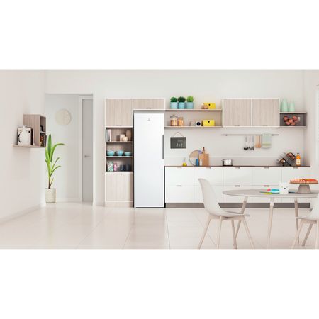 Indesit Freestanding Upright Freezer - White Colour UI8 F2C W UK