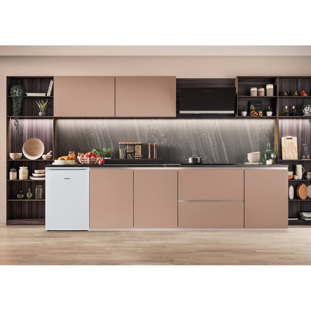 Hotpoint H55RM 1120 W UK Undercounter Freestanding Fridge - White