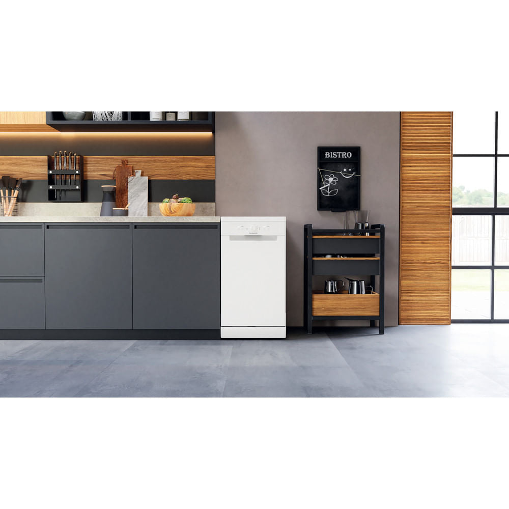 Hotpoint Slimline HF9E1B19UK Freestanding Dishwasher