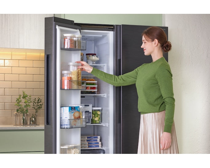 Samsung RS80F66KBFEU Bespoke AI Side-By-Side Refrigerator Series 8 On-device Bixby (no screen) 634L