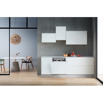 Whirlpool Integrated Dishwasher in Silver WIC 3C33 PFE UK