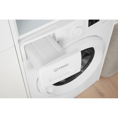 Heat pump tumble dryer: freestanding, 7,0kg - YT M10 71 R UK