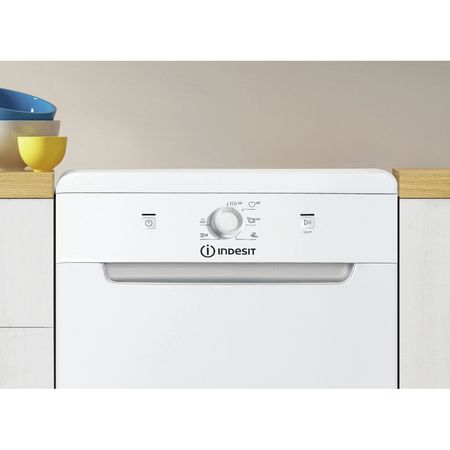 Indesit DSFE 1B10 UK N Dishwasher - White