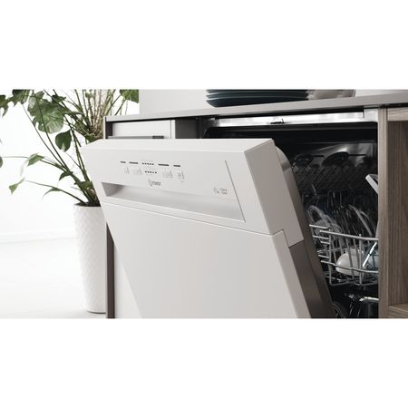 Indesit Push&Go I3B L626 UK Built-in Dishwasher