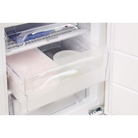 Integrated Upright Freezer INBUFZ011UK