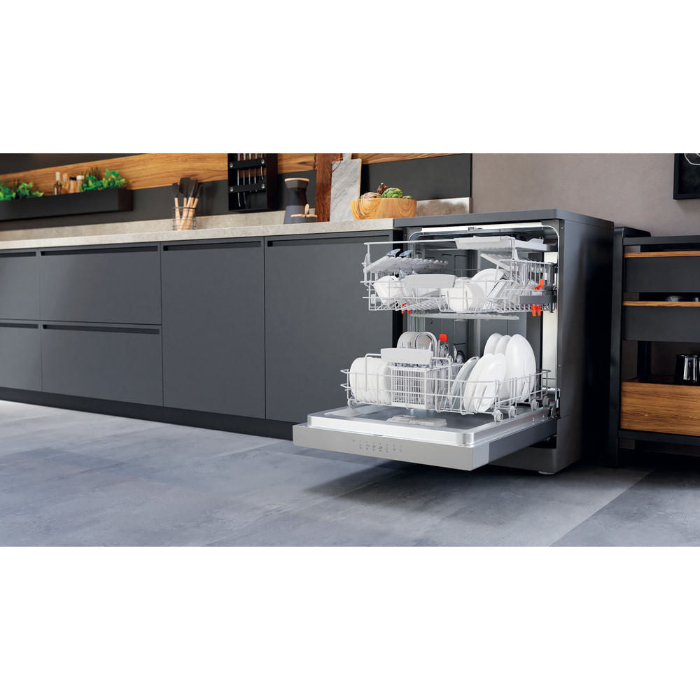 Hotpoint Full Size Free Standing Dishwasher - Inox - 14 Place Setting - E Rated - HFC 3C26 WC X UK