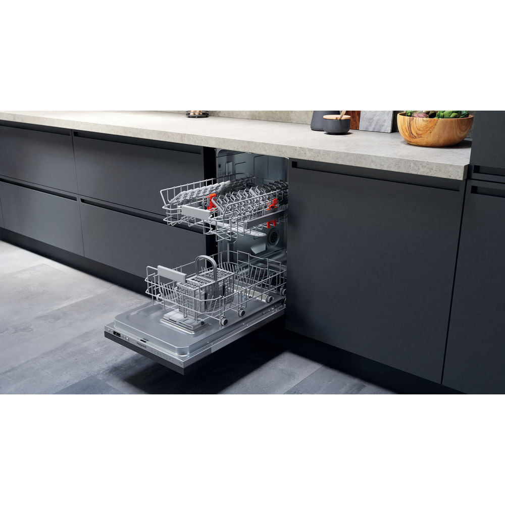 Hotpoint Slimline Built In Dishwasher - Silver - 10 Place Setting - E Rated - HSIC 3T127 UK N