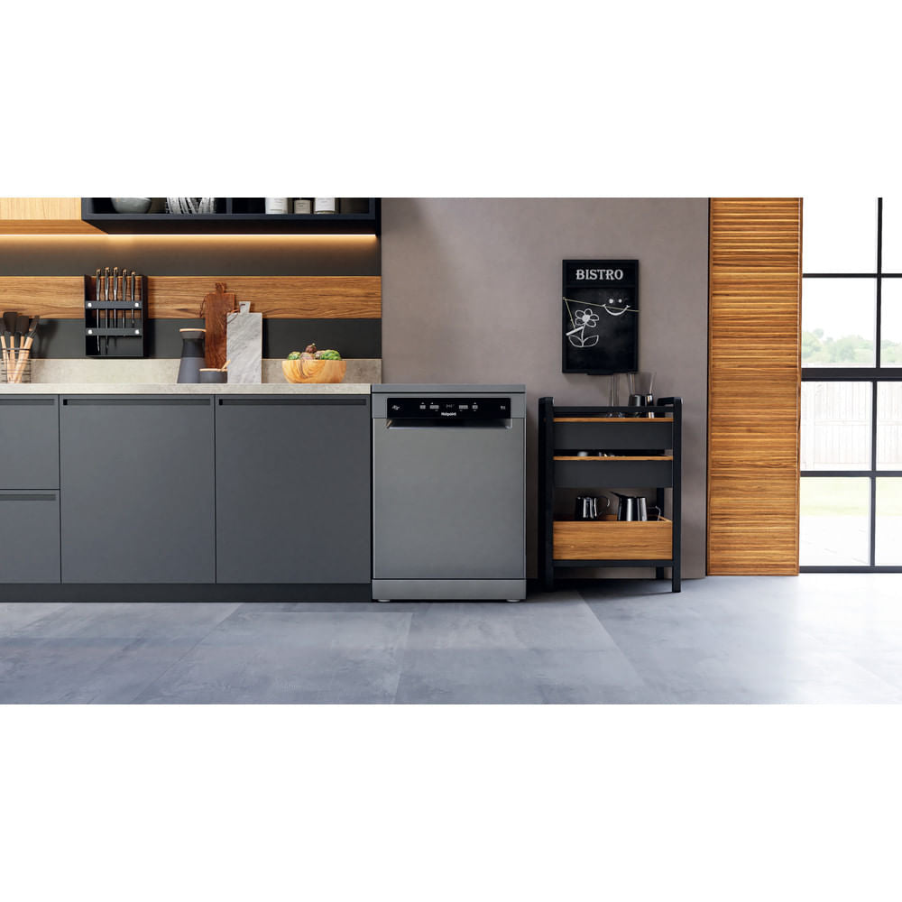 Hotpoint Full Size Free Standing Dishwasher - Inox - 14 Place Setting - E Rated - HFC 3C26 WC X UK