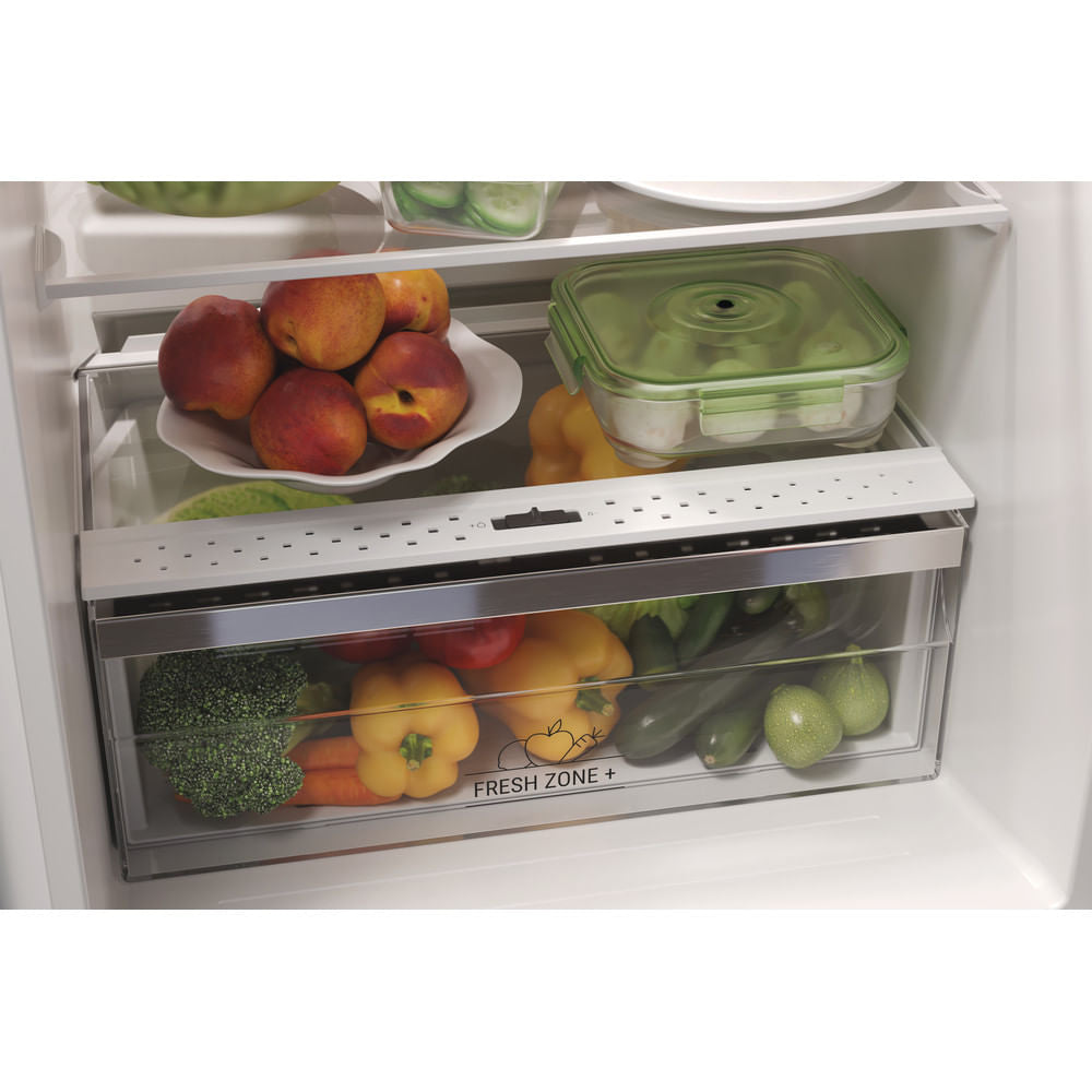 Hotpoint Low Frost HMCB 50502 UK Integrated Fridge Freezer